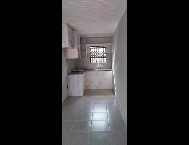 1 BEDROOM PROPERTY TO RENT IN BOKSBURG WEST